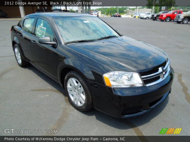 2012 Dodge Avenger SE in Black
