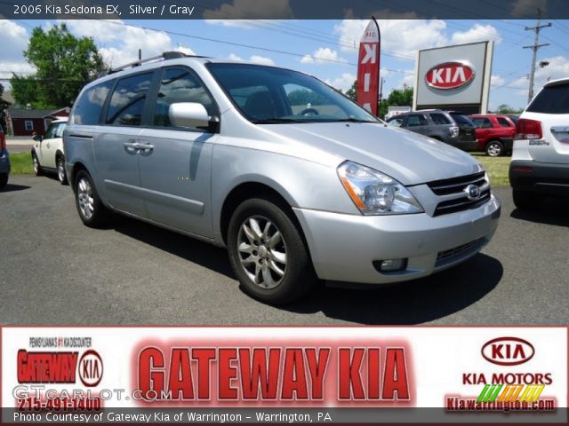 2006 Kia Sedona EX in Silver