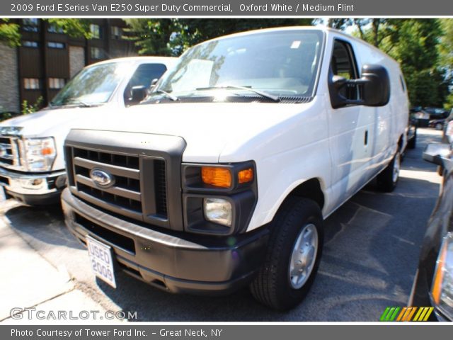 2009 Ford E Series Van E250 Super Duty Commercial in Oxford White