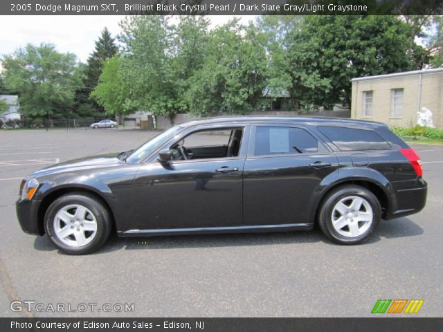 2005 Dodge Magnum SXT in Brilliant Black Crystal Pearl