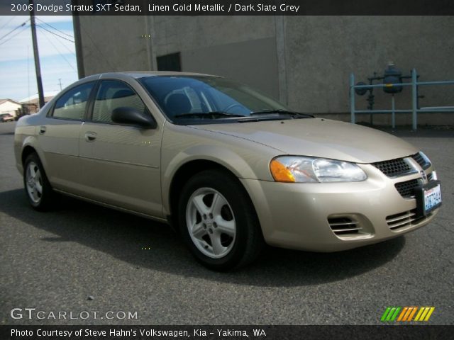 2006 Dodge Stratus SXT Sedan in Linen Gold Metallic