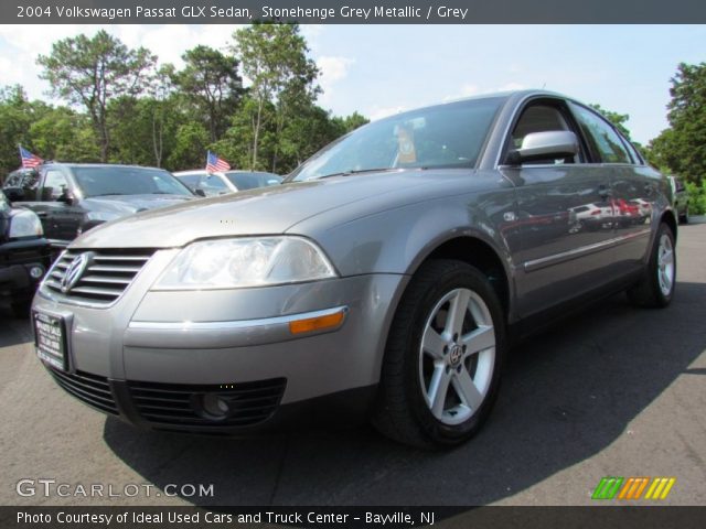 2004 Volkswagen Passat GLX Sedan in Stonehenge Grey Metallic