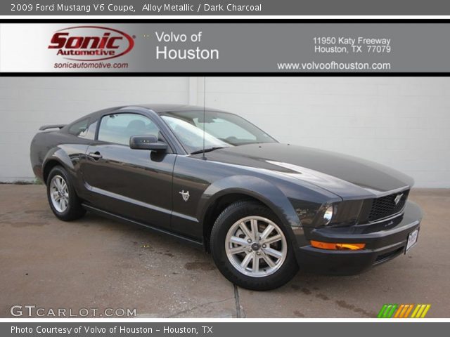 2009 Ford Mustang V6 Coupe in Alloy Metallic