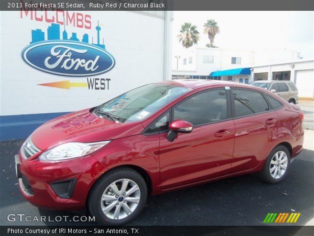 2013 Ford Fiesta SE Sedan in Ruby Red