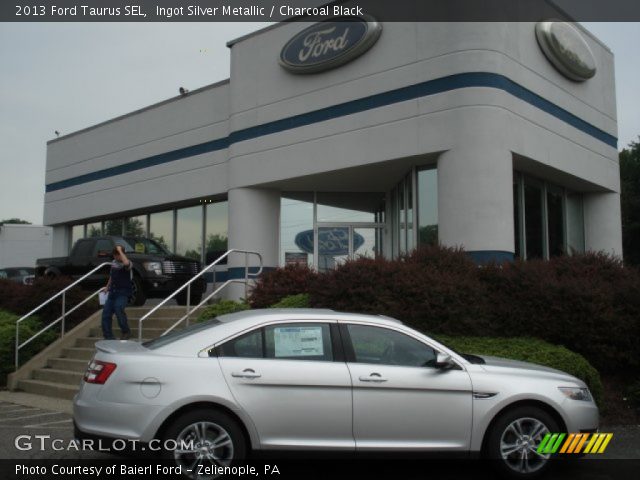 2013 Ford Taurus SEL in Ingot Silver Metallic