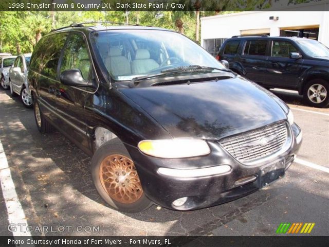 1998 Chrysler Town & Country LXi in Dark Slate Pearl