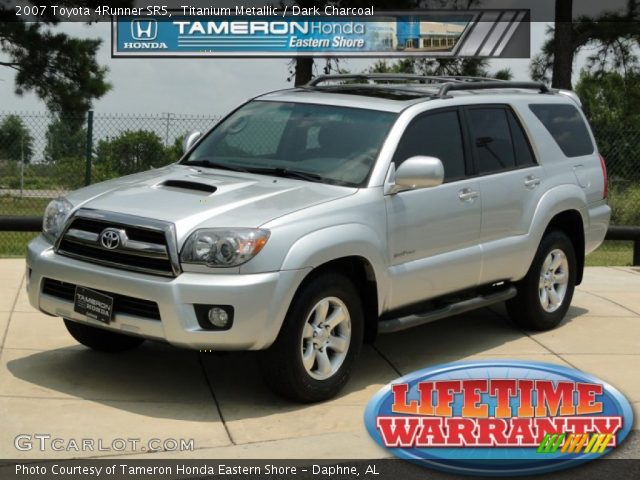 2007 Toyota 4Runner SR5 in Titanium Metallic