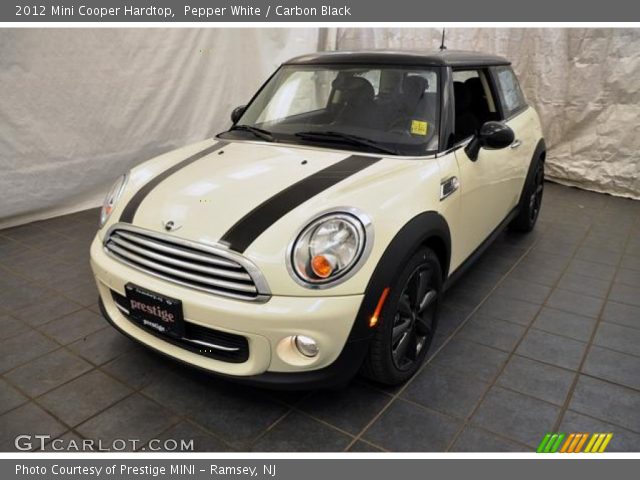 2012 Mini Cooper Hardtop in Pepper White