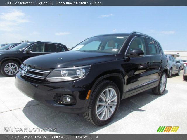 2012 Volkswagen Tiguan SE in Deep Black Metallic