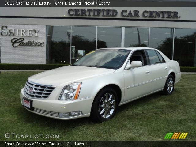 2011 Cadillac DTS Luxury in White Diamond Tricoat