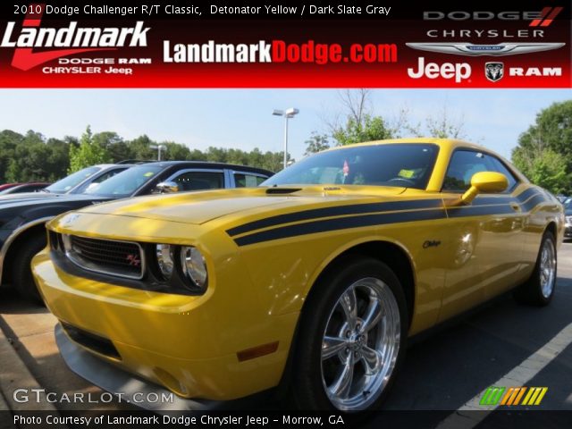2010 Dodge Challenger R/T Classic in Detonator Yellow