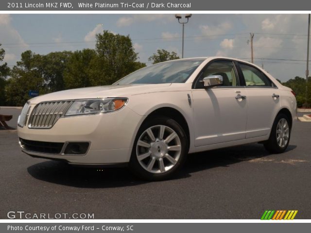 2011 Lincoln MKZ FWD in White Platinum Tri-Coat
