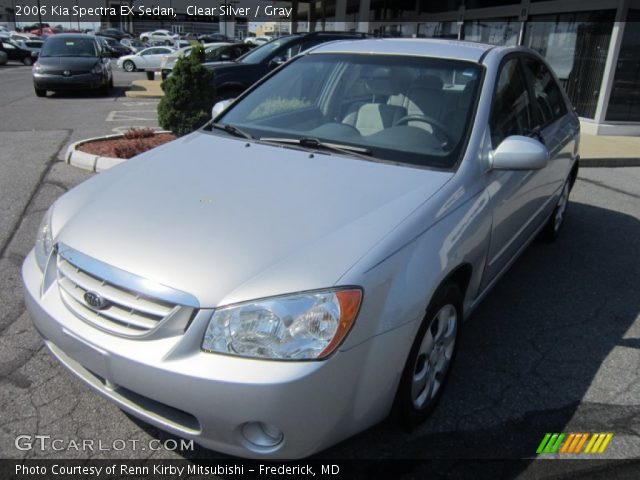 2006 Kia Spectra EX Sedan in Clear Silver