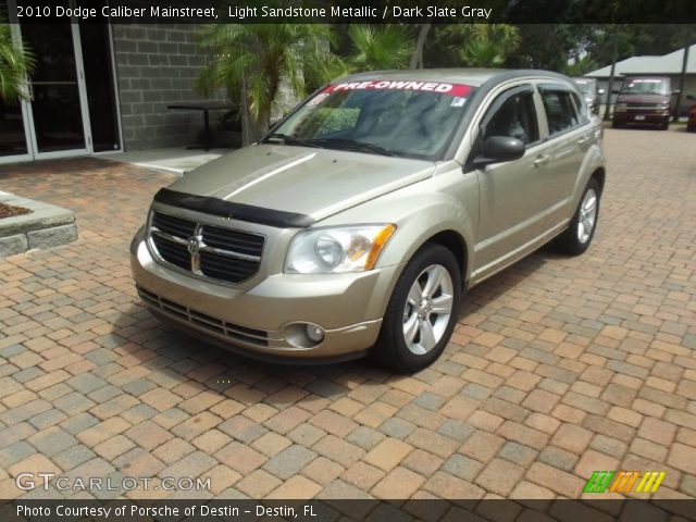 2010 Dodge Caliber Mainstreet in Light Sandstone Metallic