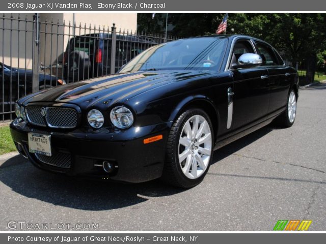 2008 Jaguar XJ Vanden Plas in Ebony Black