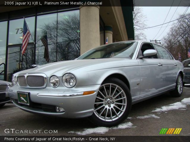 2006 Jaguar XJ XJ8 L in Platinum Silver Metallic