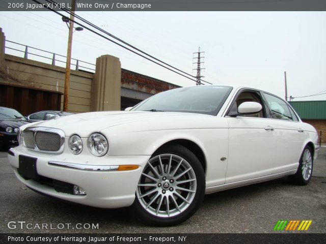 2006 Jaguar XJ XJ8 L in White Onyx