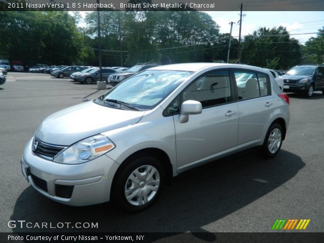 2011 Nissan versa hatchback silver #6