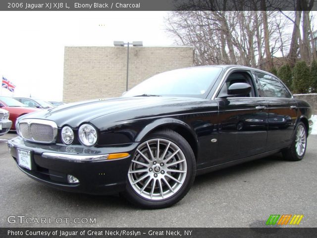 2006 Jaguar XJ XJ8 L in Ebony Black