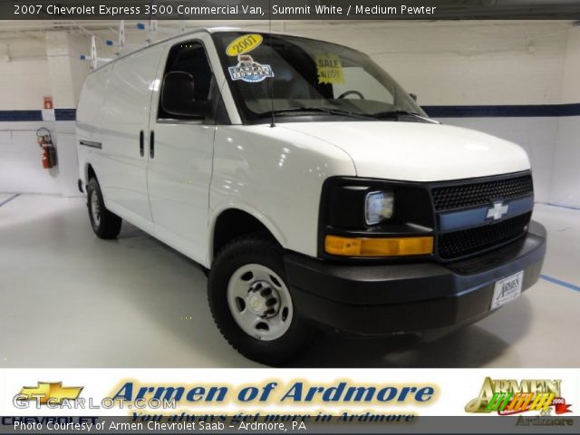 2007 Chevrolet Express 3500 Commercial Van in Summit White