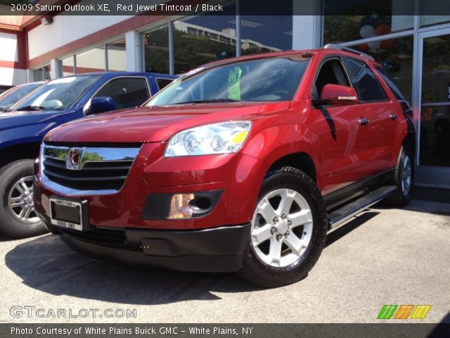 2009 Saturn Outlook XE in Red Jewel Tintcoat