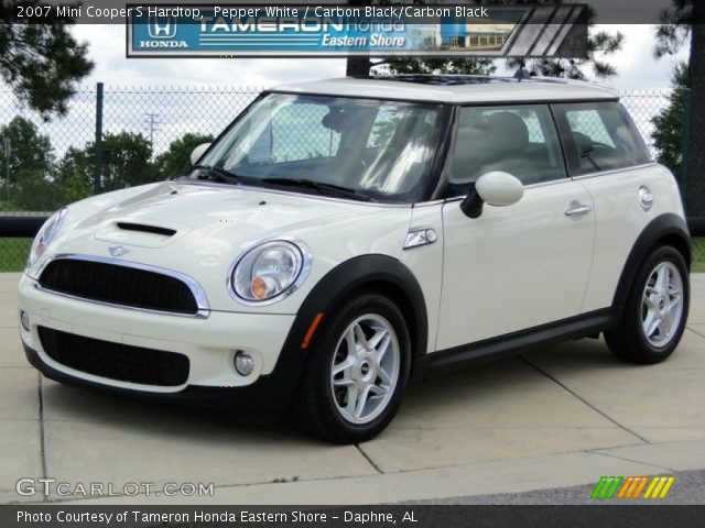 2007 Mini Cooper S Hardtop in Pepper White