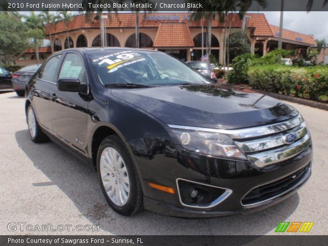 2010 Ford Fusion Hybrid in Tuxedo Black Metallic