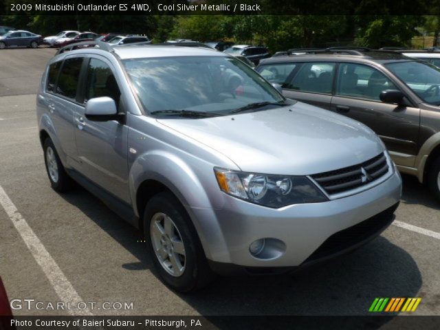 2009 Mitsubishi Outlander ES 4WD in Cool Silver Metallic
