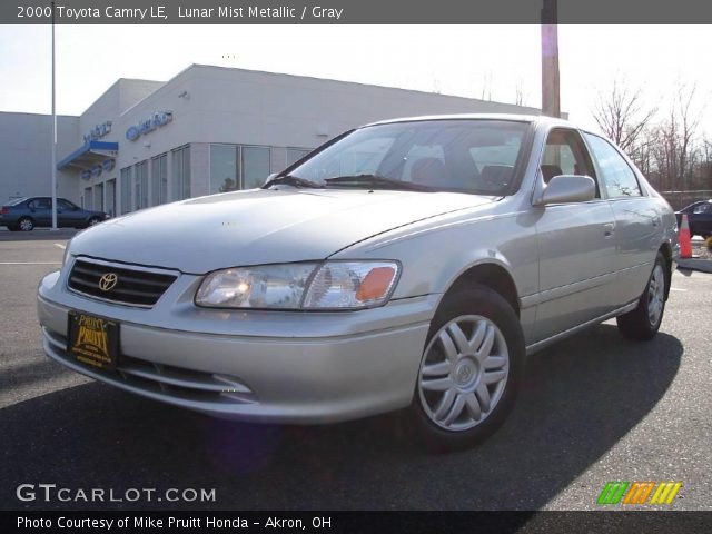 2000 Toyota Camry LE in Lunar Mist Metallic