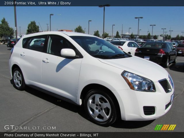 2009 Pontiac Vibe  in Ultra White