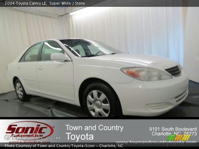 2004 Toyota Camry LE in Super White