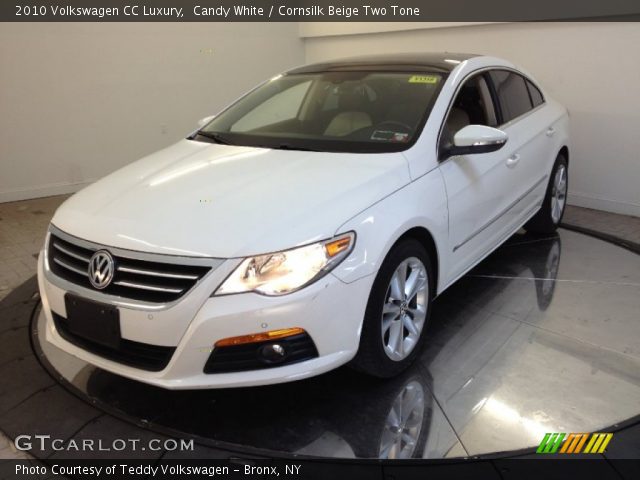 2010 Volkswagen CC Luxury in Candy White