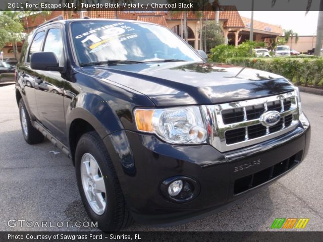 2011 Ford Escape XLT in Tuxedo Black Metallic