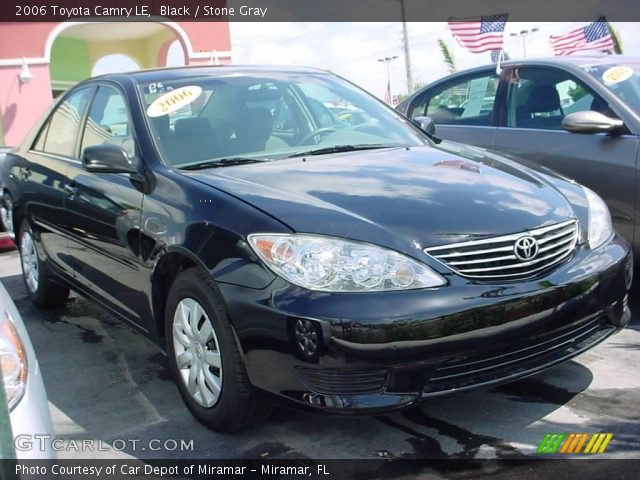 2006 Toyota Camry LE in Black