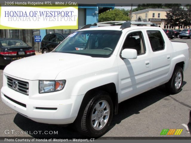 2006 Honda Ridgeline RTS in White