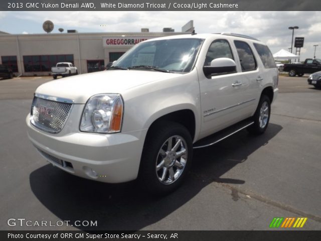 2013 GMC Yukon Denali AWD in White Diamond Tricoat