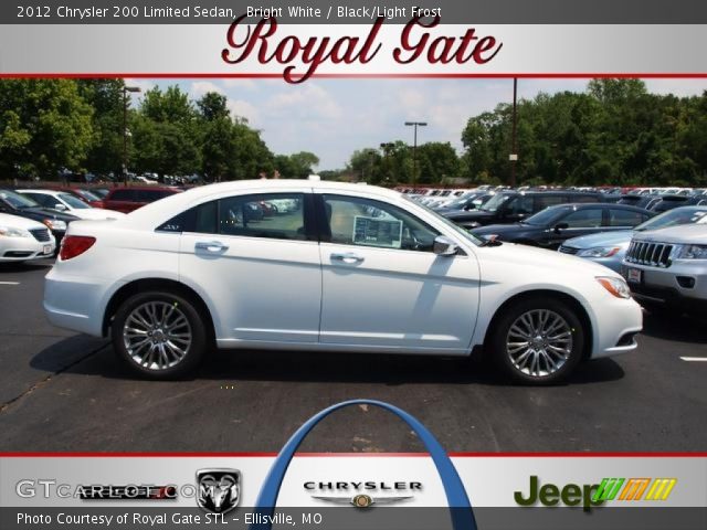 2012 Chrysler 200 Limited Sedan in Bright White
