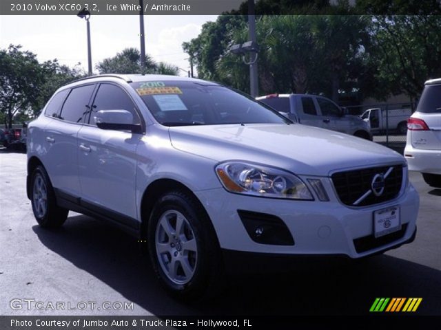 2010 Volvo XC60 3.2 in Ice White
