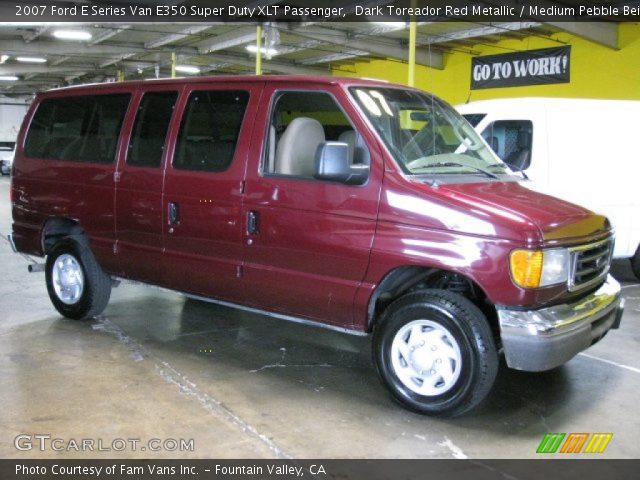 2007 Ford E Series Van E350 Super Duty XLT Passenger in Dark Toreador Red Metallic