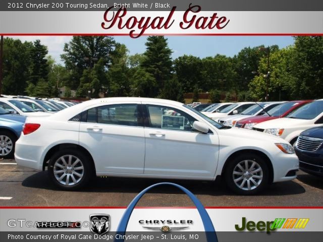 2012 Chrysler 200 Touring Sedan in Bright White