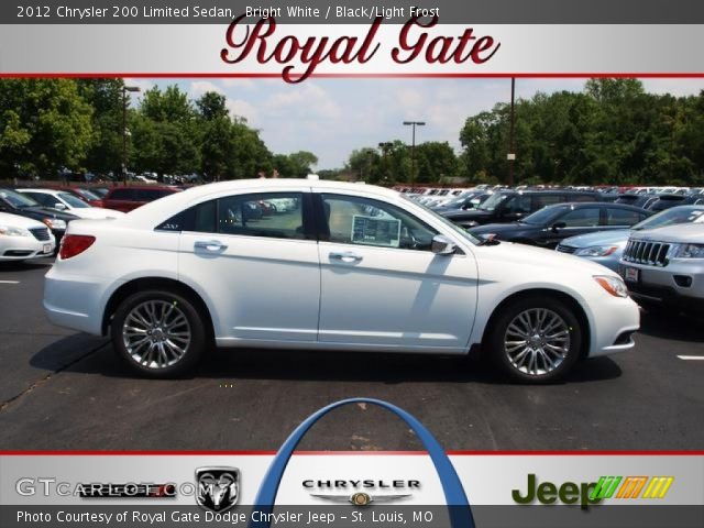 2012 Chrysler 200 Limited Sedan in Bright White