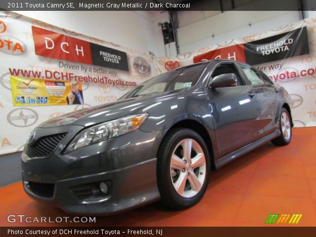 2011 Toyota Camry SE in Magnetic Gray Metallic