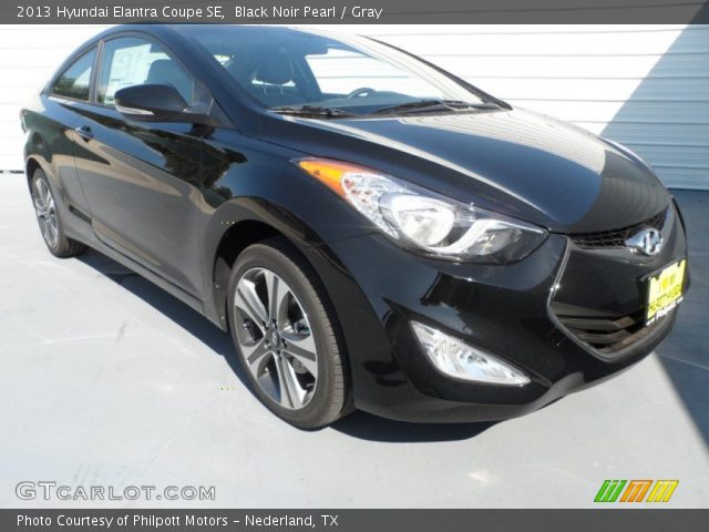 2013 Hyundai Elantra Coupe SE in Black Noir Pearl