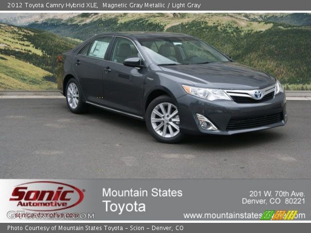 2012 Toyota Camry Hybrid XLE in Magnetic Gray Metallic