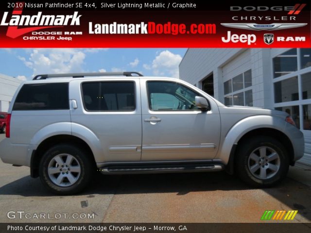 2010 Nissan Pathfinder SE 4x4 in Silver Lightning Metallic