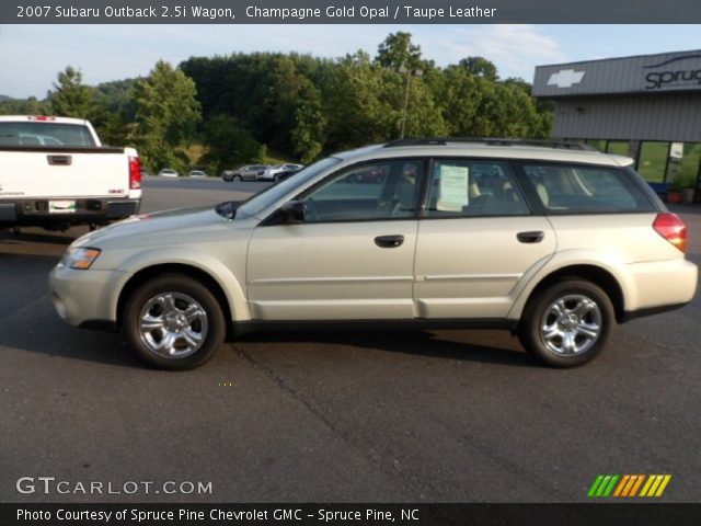 2007 Subaru Outback 2.5i Wagon in Champagne Gold Opal