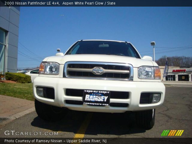 2000 Nissan Pathfinder LE 4x4 in Aspen White Pearl Glow