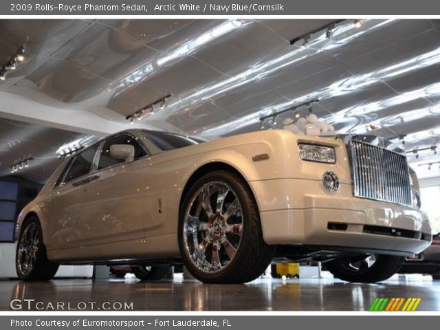 2009 Rolls-Royce Phantom Sedan in Arctic White