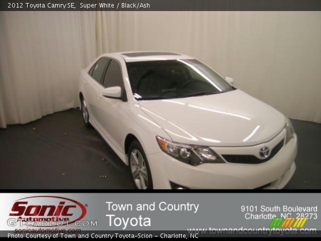 2012 Toyota Camry SE in Super White