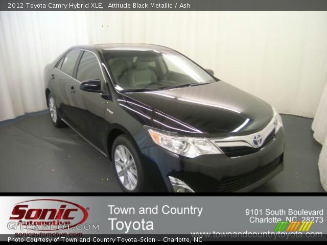 2012 Toyota Camry Hybrid XLE in Attitude Black Metallic